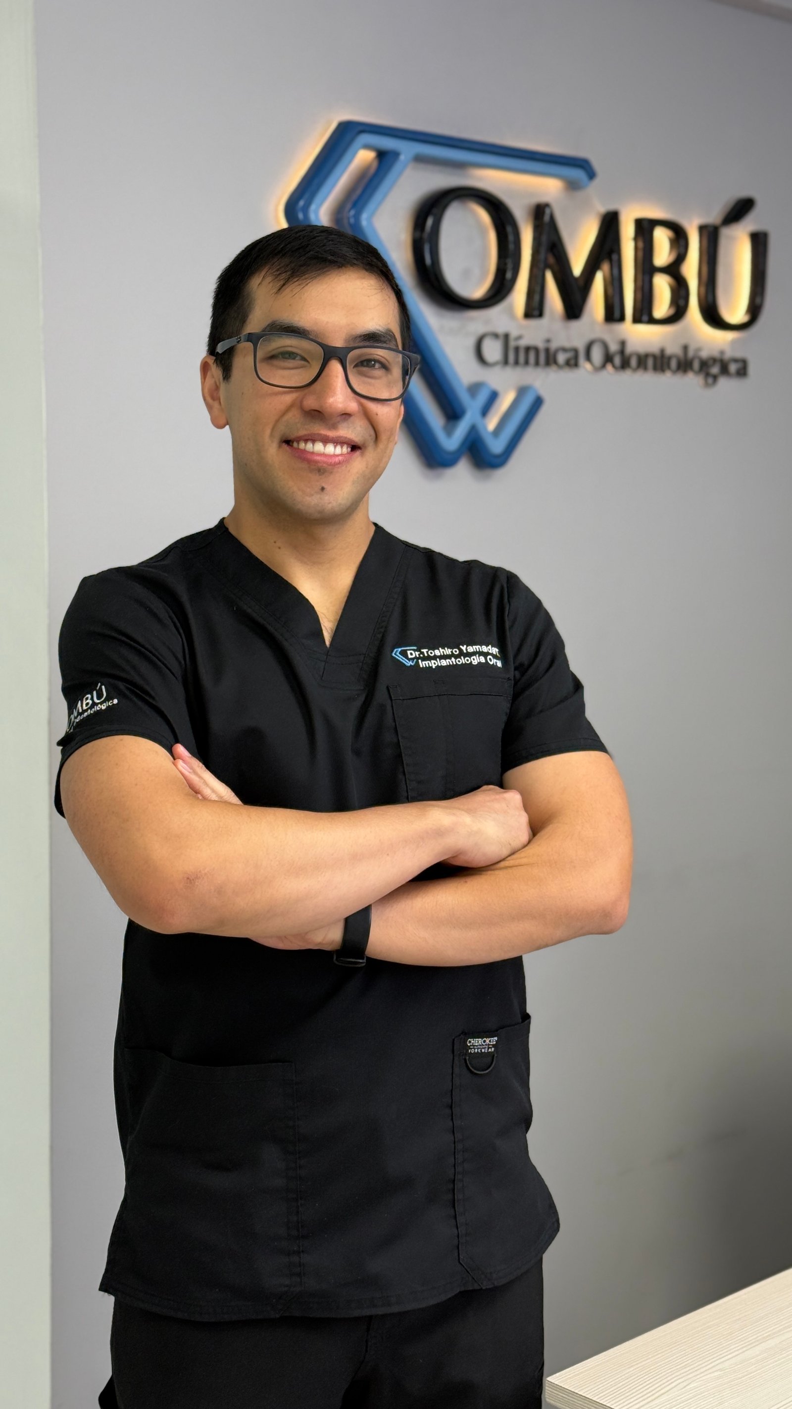 Especialista en implantología de la clínica